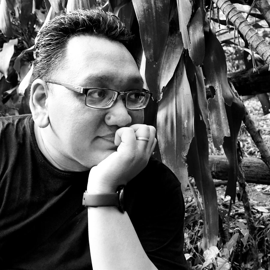 Black and white portrait of Andrey Prasetyo Wibowo